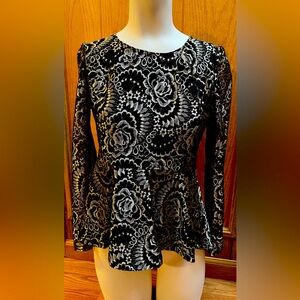 Silk lace Golden woman Top Small Size Very Beautiful . Only wear once.